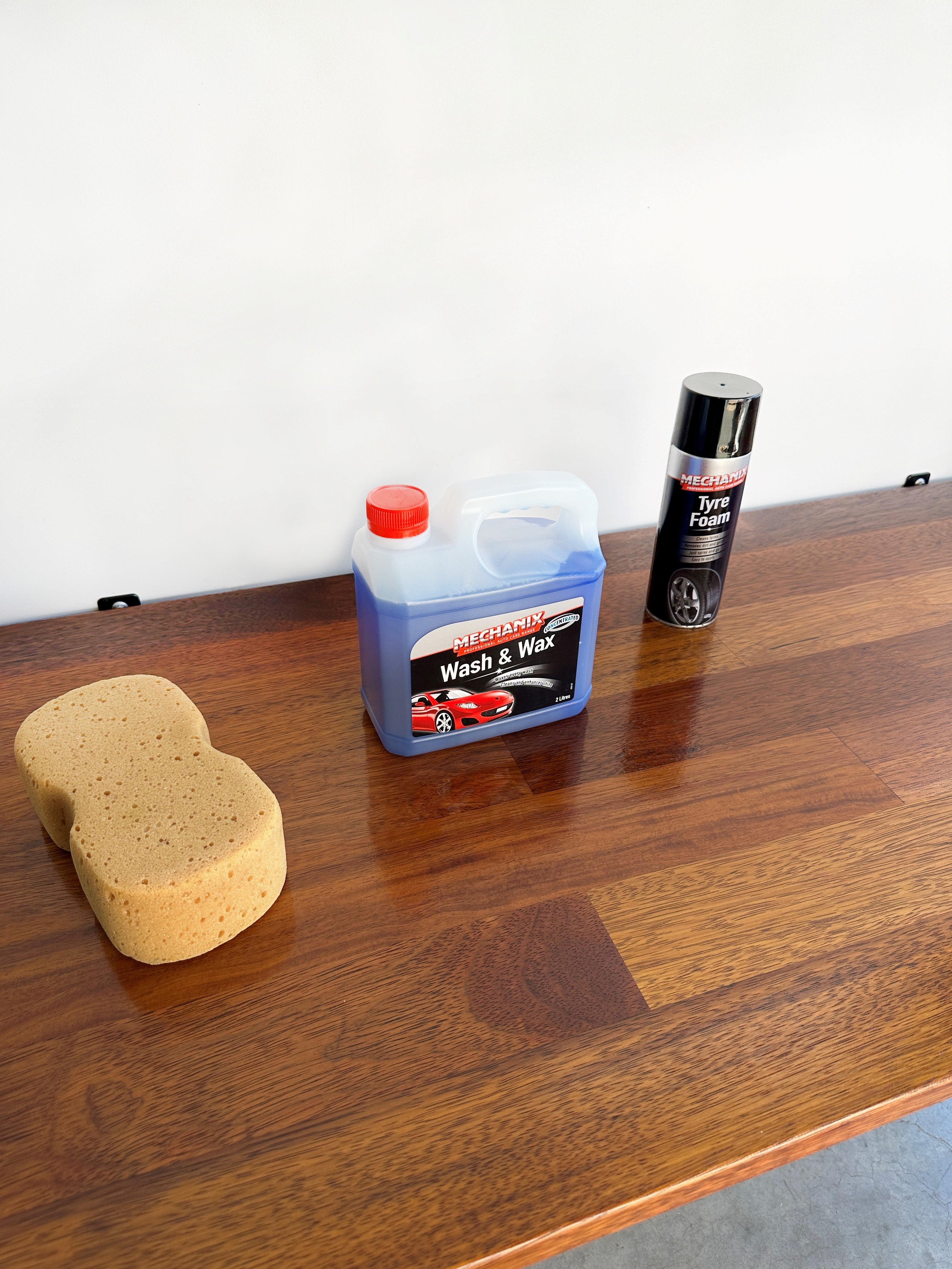 Fleximounts® Wall Mounted Workbench Station