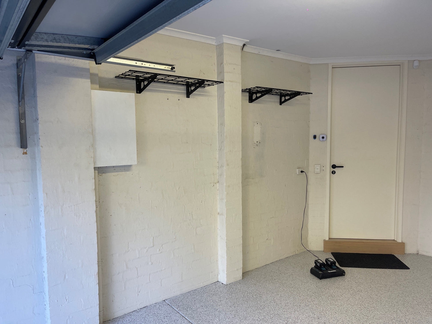 Fleximounts® Wall Shelving Standard - IN STOCK