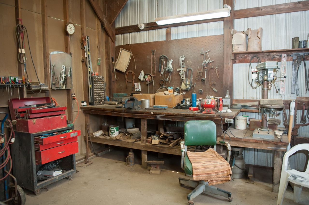 What Are The Different Types Of Cabinets Available For Garage Storage?